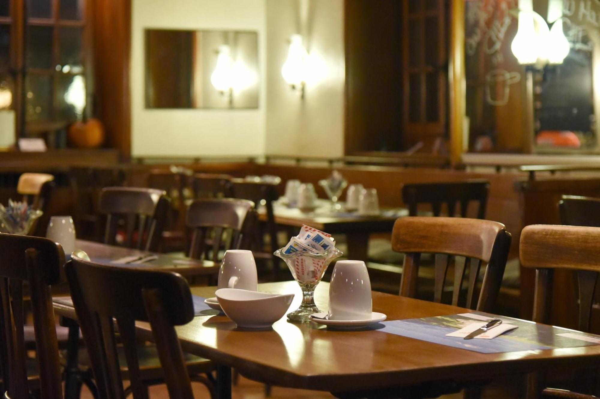 Hotel De L'Aigle Couvet 외부 사진