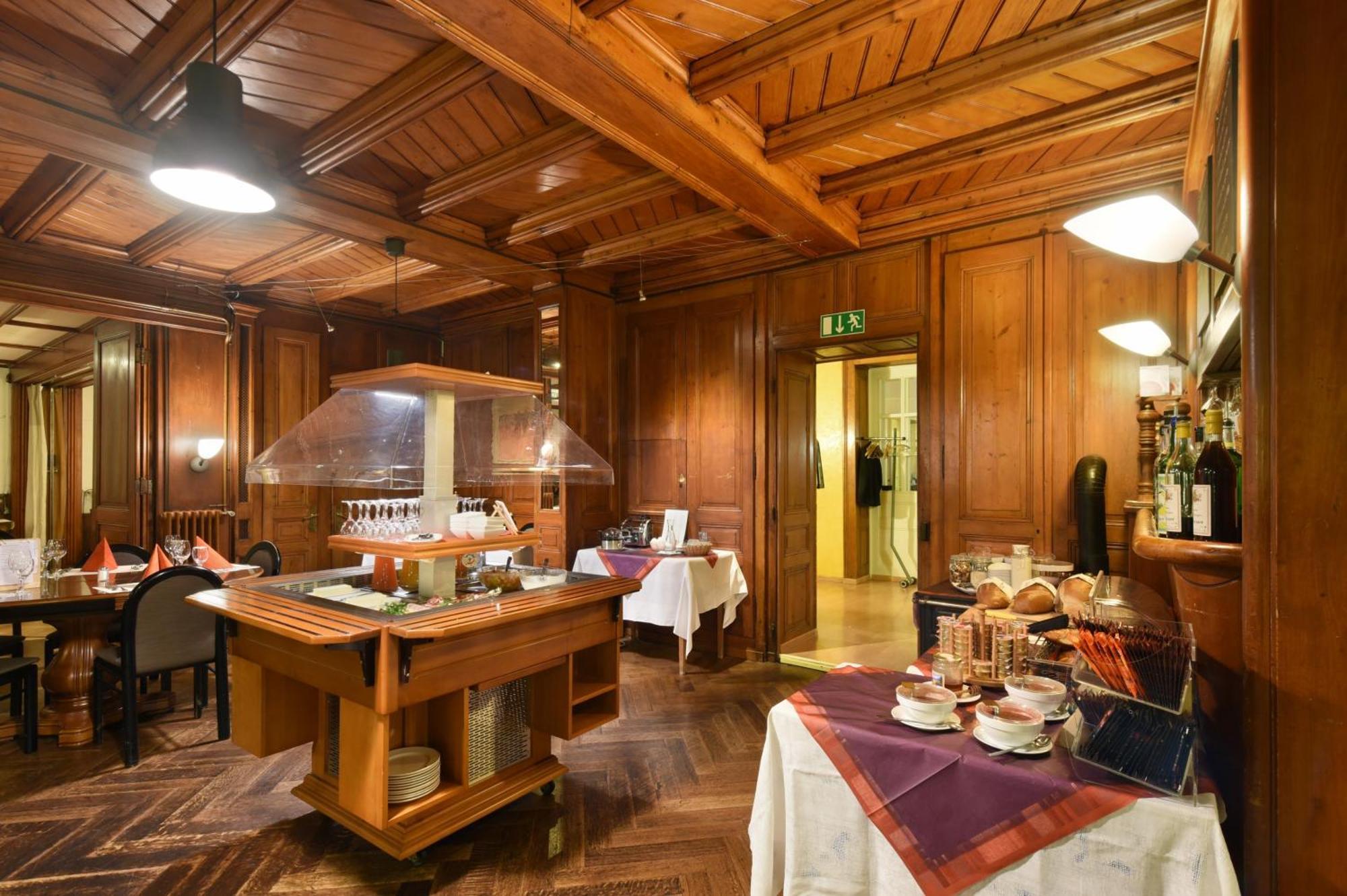 Hotel De L'Aigle Couvet 외부 사진