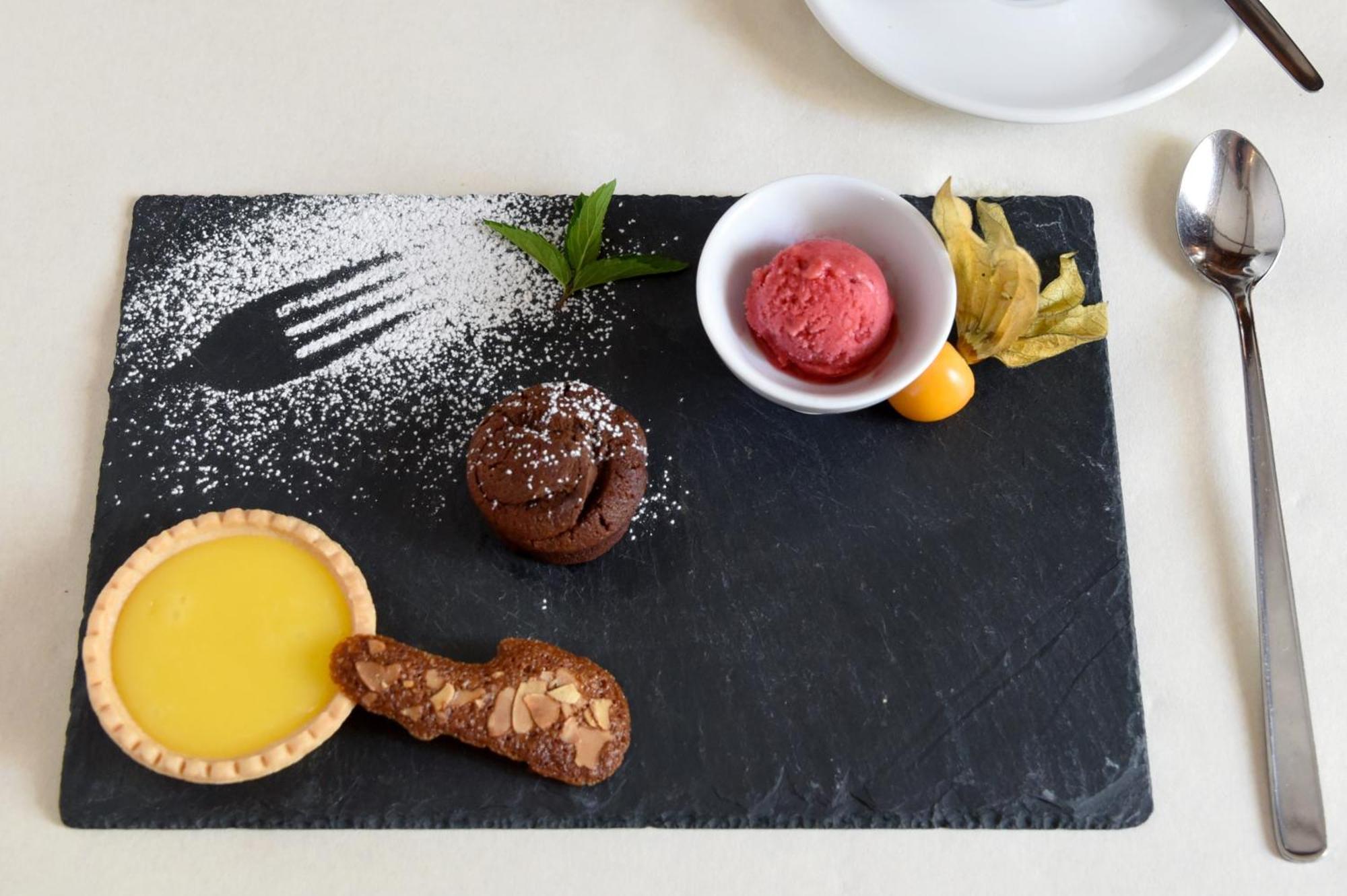 Hotel De L'Aigle Couvet 외부 사진